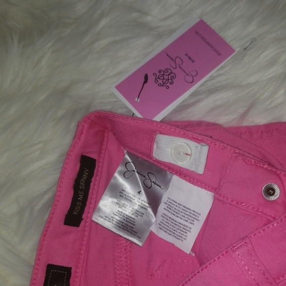 Jessica Simpson - Picture 3 of 5